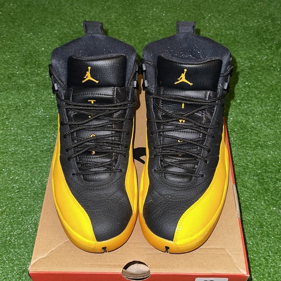 Air Jordan 12 Retro Black University Gold(USED) - Picture 6 of 11
